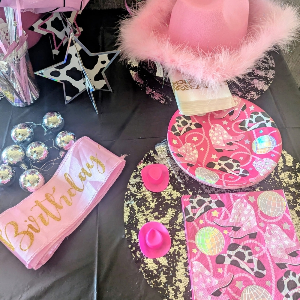 Cowgirl Princess Blingy Black Pink and Silver Party Supplies Set - Picture 3 of 8